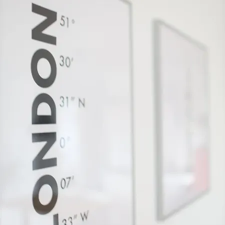 Apartment London Erfstadt: Family & Business Haven Near Cologne *